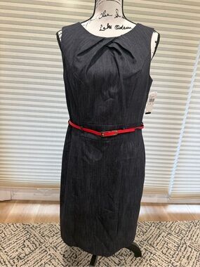 Sleeveless Dark Navy Sheath Dress with Red Belt